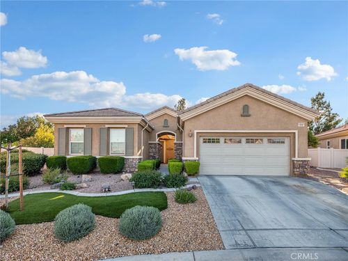 10598 Archerwill Rd, Apple Valley, CA, 92308-3314 | Card Image