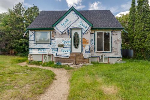 4535 Moore Crescent, Red Deer, AB, T4N2M1 | Card Image