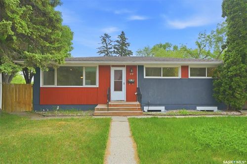 99 Lindsay Dr, Saskatoon, SK, S7H3E4 | Card Image