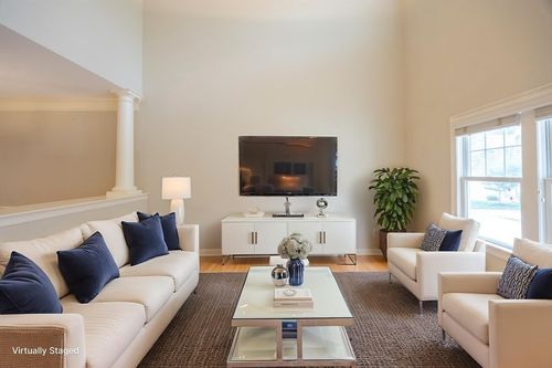 4-4 Lowell Dr, Hopkinton, MA, 01748-2357 | Card Image