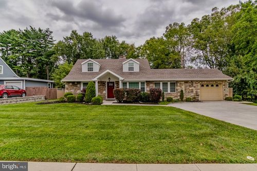 609 Haws Ln, ORELAND, PA, 19075-2425 | Card Image