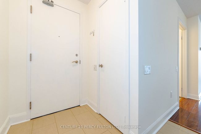 706 - 2191 Yonge St, Condo with 1 bedrooms, 1 bathrooms and null parking in Toronto ON | Image 17