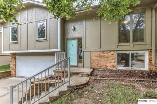 15123 Bemis St, Omaha, NE, 68154-1880 | Card Image