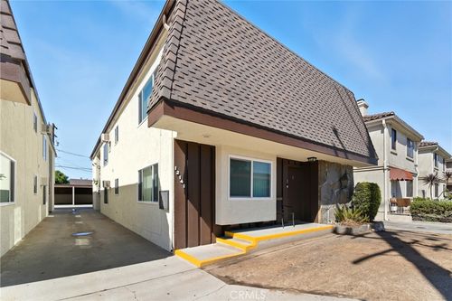 12143 Downey Ave, Downey, CA, 90242-2559 | Card Image