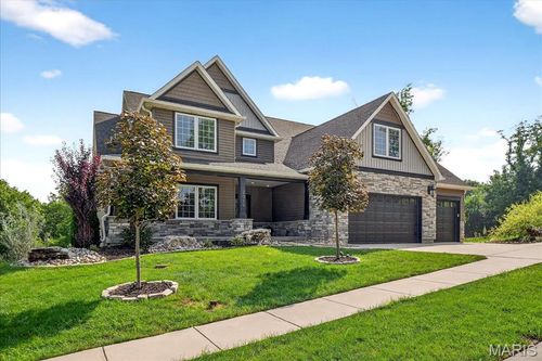 2029 Lily Ave, Kirkwood, MO, 63122-3425 | Card Image