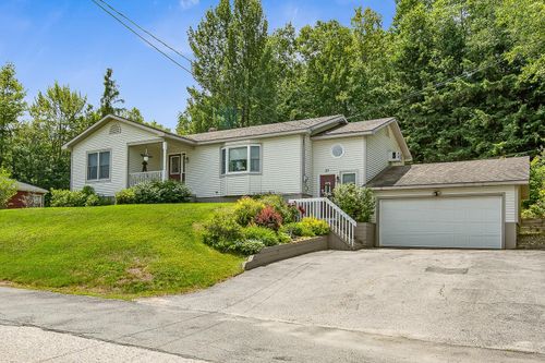 39 Bret St, Berlin, NH, 03570-3801 | Card Image