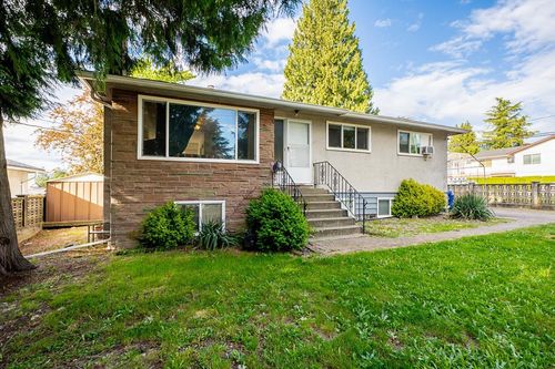 11191 90 Ave, Delta, BC, V4C3H1 | Card Image