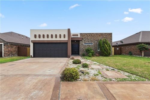 1342 Patsy Cline Dr, Edinburg, TX, 78541-4849 | Card Image