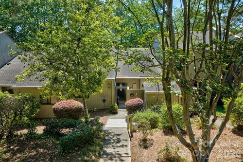 114 Pine Grove Cir, Lake Wylie, SC, 29710-8942 | Card Image