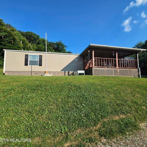 1911 Branam Hill Rd, Jellico, TN, 37762-3809 | Card Image