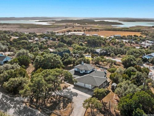 852 Crossbow Dr, Canyon Lake, TX, 78133-3391 | Card Image