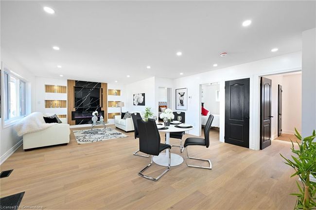 812 10 Th Ave, House other with 5 bedrooms, 2 bathrooms and 5 parking in Hamilton ON | Image 9