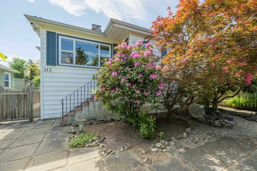 112 Durham Street, New Westminster, BC, V3L1X1 | Card Image