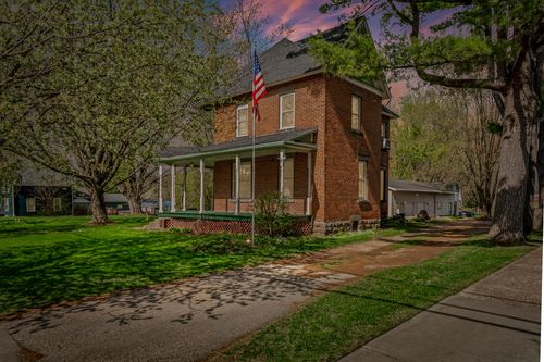 17385 N Main St, Galesville, WI, 54630-7243 | Card Image