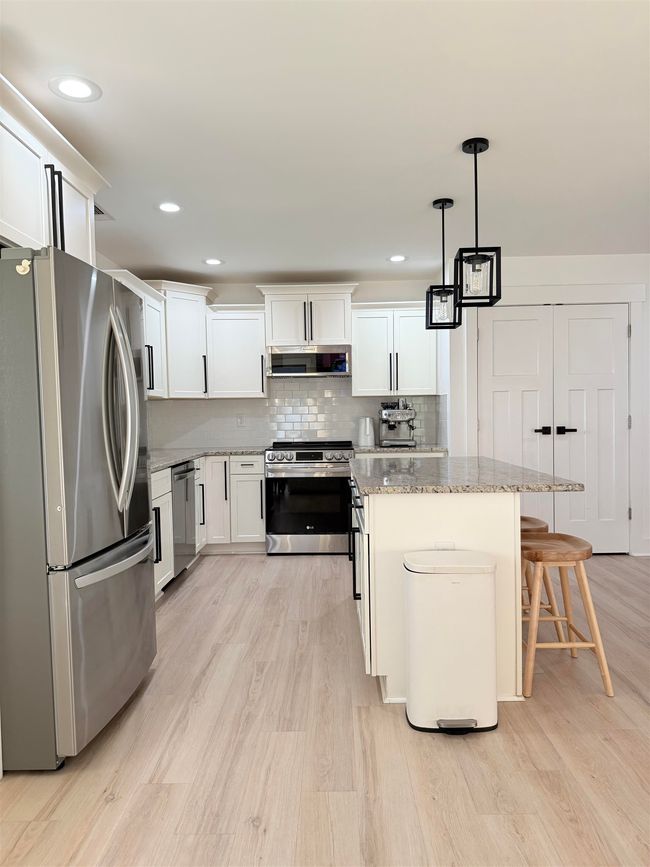 Stainless Appliances | Image 10