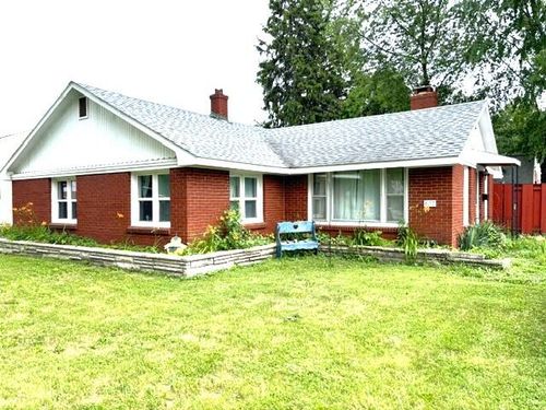 829 W Washington St, Rensselaer, IN, 47978 | Card Image