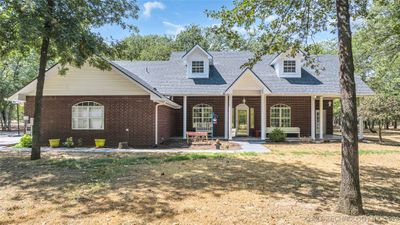 211 Southerland, House other with 3 bedrooms, 2 bathrooms and null parking in Ardmore OK | Image 2