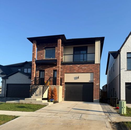 3857 Petalpath Way, London, ON, N6P0K2 | Card Image