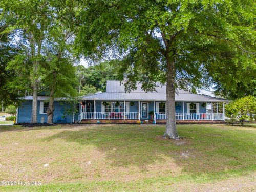 1024 Meridian Dr, Sneads Ferry, NC, 28460-7560 | Card Image