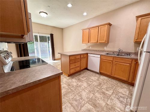 a-41 E Beaumont Dr, Shelton, WA, 98584-7127 | Card Image