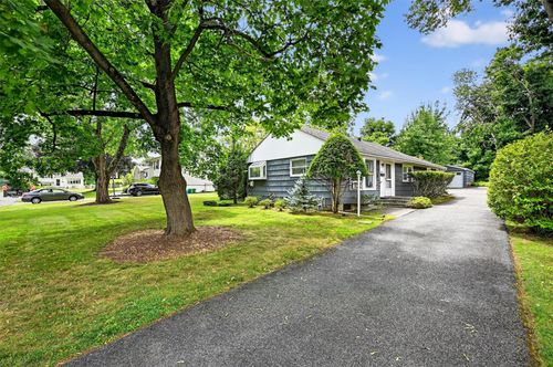 11 East Rd, Blauvelt, NY, 10913-2004 | Card Image