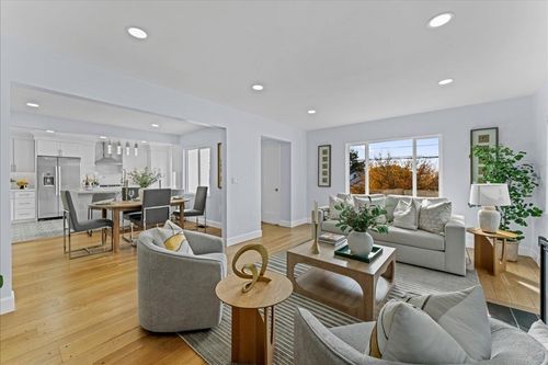 6032 Mauritania Ave, Oakland, CA, 94605-1736 | Card Image