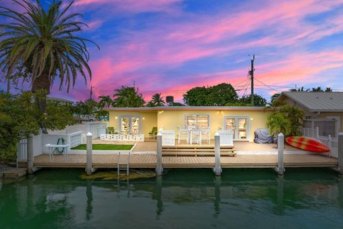 11725 3rd Avenue Ocean, Marathon, FL, 33050-3660 | Card Image