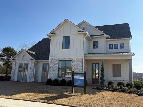864 Goldenrod Way, Collierville, TN, 38017-5173 | Card Image
