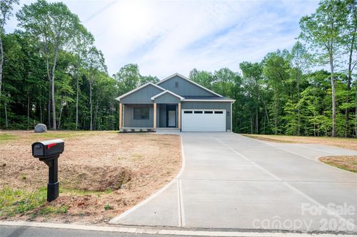 2426 Puetts Chapel Rd, Bessemer City, NC, 28016-9569 | Card Image