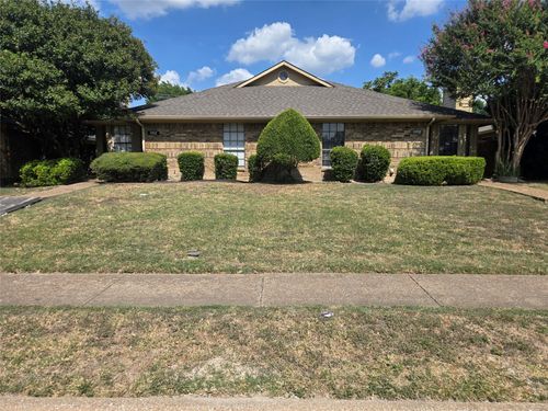 11912 Garden Terrace Dr, Dallas, TX, 75243-5042 | Card Image