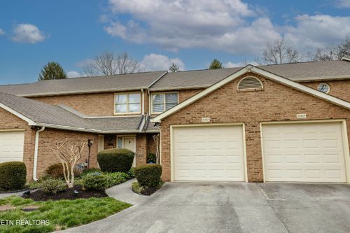 10427 Ravenbrook Lane, Knoxville, TN, 37922 | Card Image