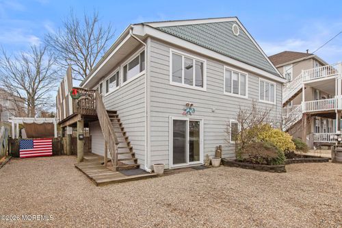 24 W New Jersey Ave, LONG BEACH TOWNSHIP, NJ, 08008-2758 | Card Image