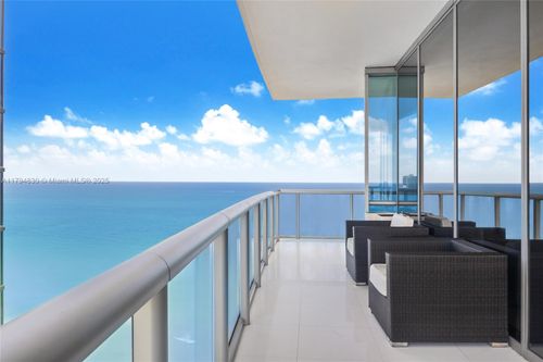 2608-17121 Collins Ave, Sunny Isles Beach, FL, 33160 | Card Image
