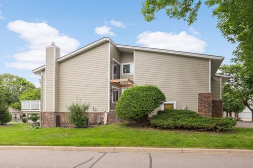 6701 W 82nd St, Bloomington, MN, 55438-1265 | Card Image