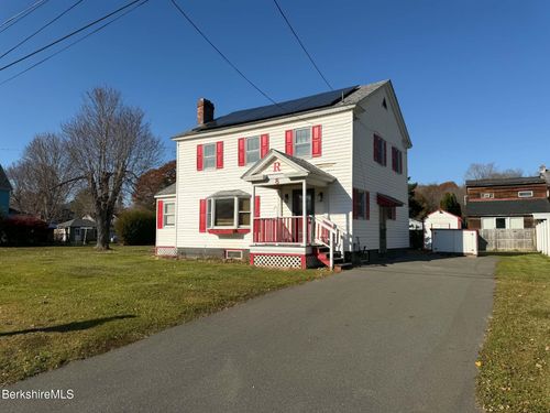 8 Lucille St, Pittsfield, MA, 01201-2423 | Card Image