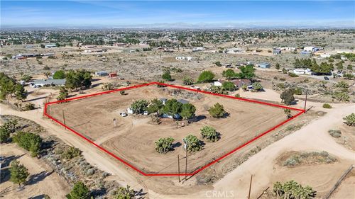 6294 Sunnyslope Rd, Phelan, CA, 92371-7364 | Card Image
