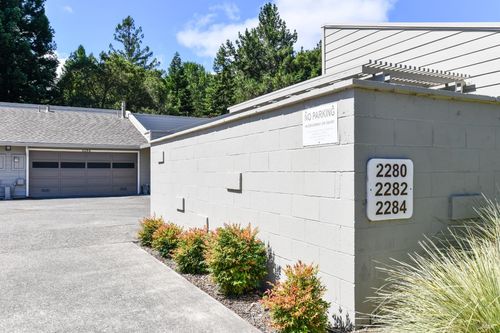 2284 Knolls Hills Cir, Santa Rosa, CA, 95405-8347 | Card Image