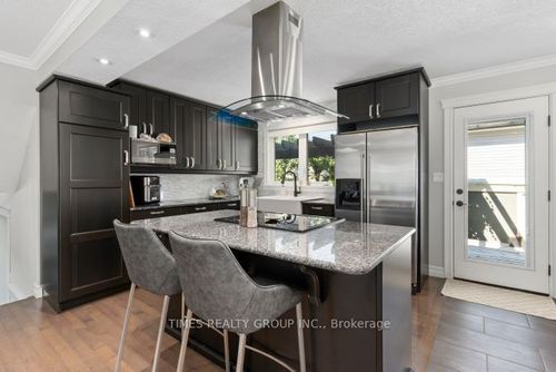 6502 43 Ave, Camrose, AB, T4V3S9 | Card Image