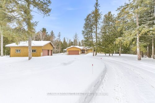 206 Deerwood Dr, Kinburn, ON, K0A2H0 | Card Image