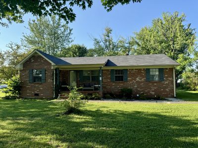 284 Kay Cir, House other with 3 bedrooms, 2 bathrooms and null parking in Lafayette TN | Image 2