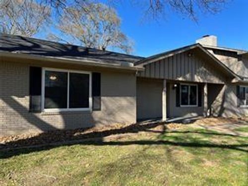 unit-a-1442 Circle Dr, Sealy, TX, 77474-3940 | Card Image