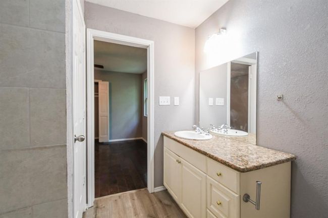 81 Oak Grove Ln, Home with 4 bedrooms, 4 bathrooms and null parking in Conroe TX | Image 47