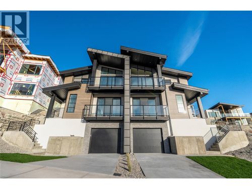 102-1100 Antler Dr, Penticton, BC, V2A0C9 | Card Image