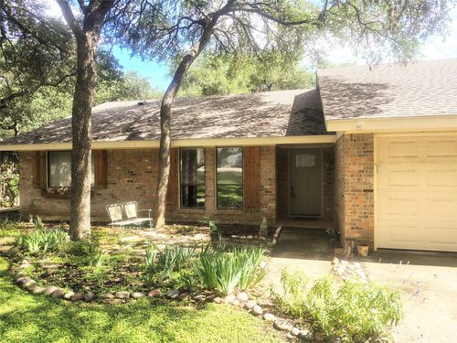 158 Augusta Dr, Wimberley, TX, 78676-2511 | Card Image