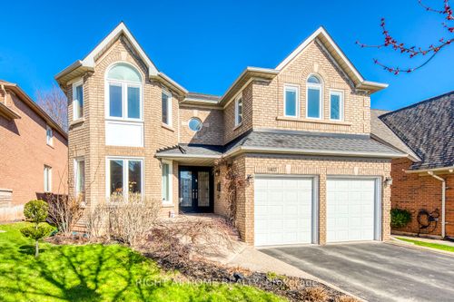 1403 Bayshire Dr, Oakville, ON, L6H6E8 | Card Image
