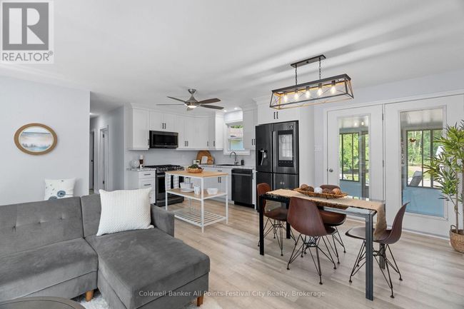 7 Andrew Cres, House other with 2 bedrooms, 1 bathrooms and 6 parking in Goderich ON | Image 10