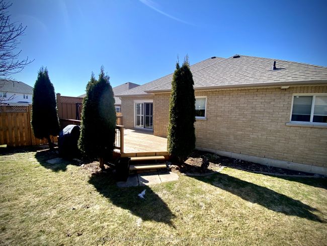 1047 Interlake Dr, House other with 5 bedrooms, 3 bathrooms and 4 parking in Oshawa ON | Image 48