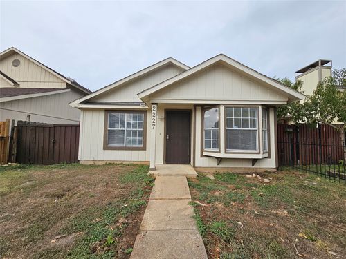 2227 Nantucket Village Dr, Dallas, TX, 75227-7634 | Card Image