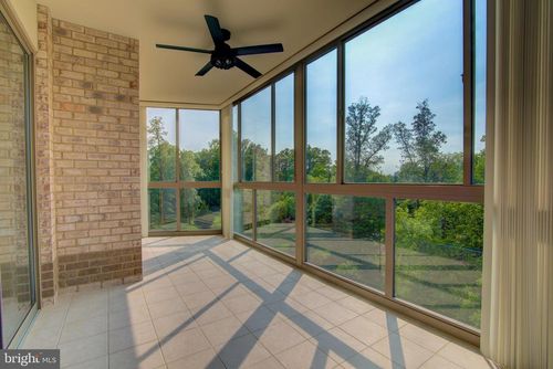 unit-401-19365 Cypress Ridge Ter, LEESBURG, VA, 20176-8433 | Card Image