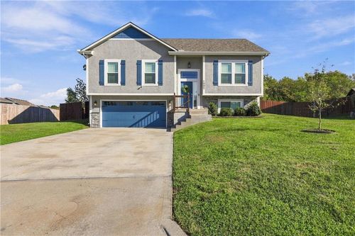 1003 E Campbell Rd, Oak Grove, MO, 64075 | Card Image
